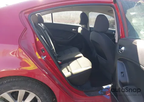 2016 Kia Forte Lx z USA, uszkodzony, nr VIN KNAFX4A6XG5587740